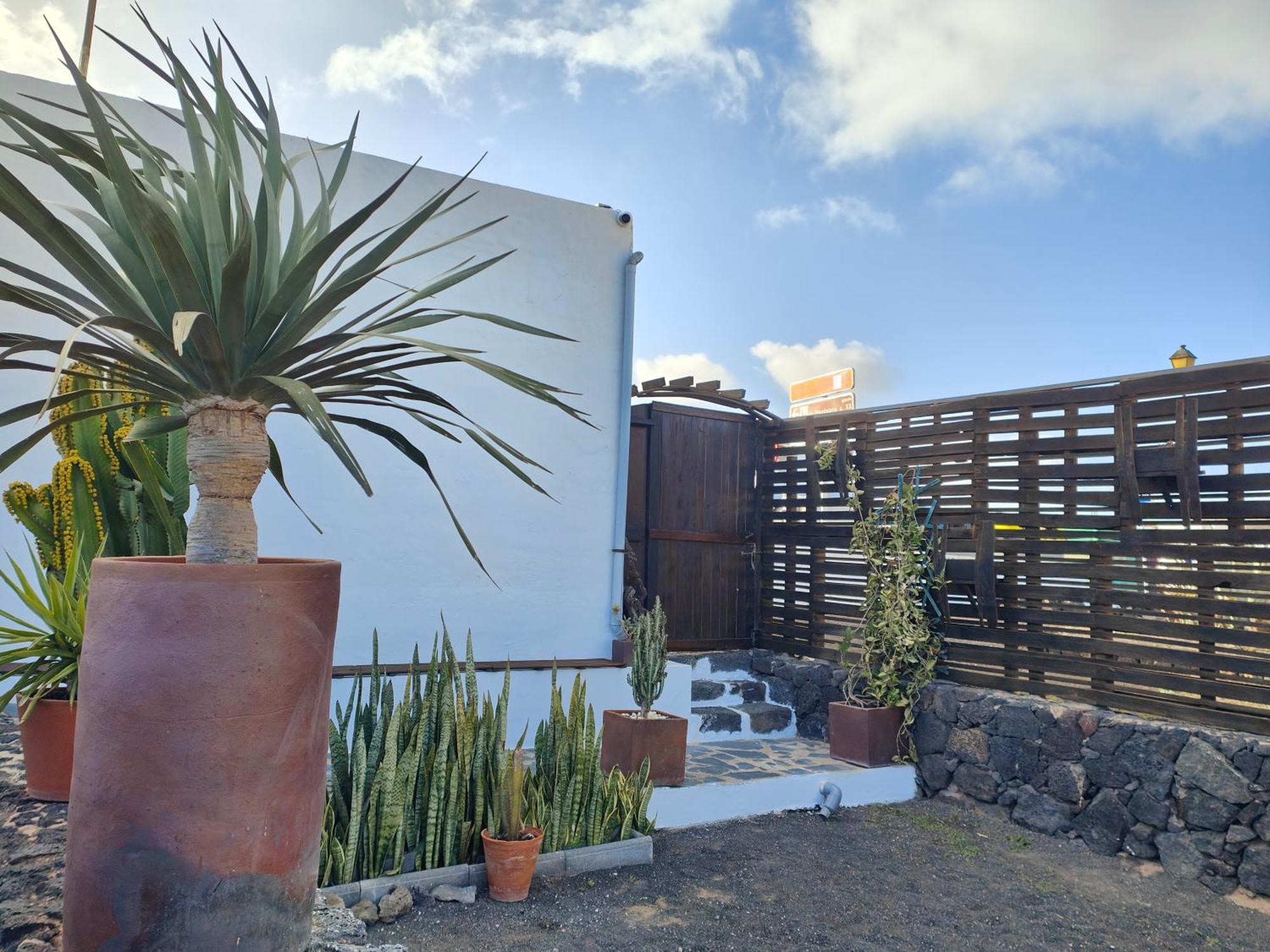 Las Casitas Masdache Tias Exterior photo