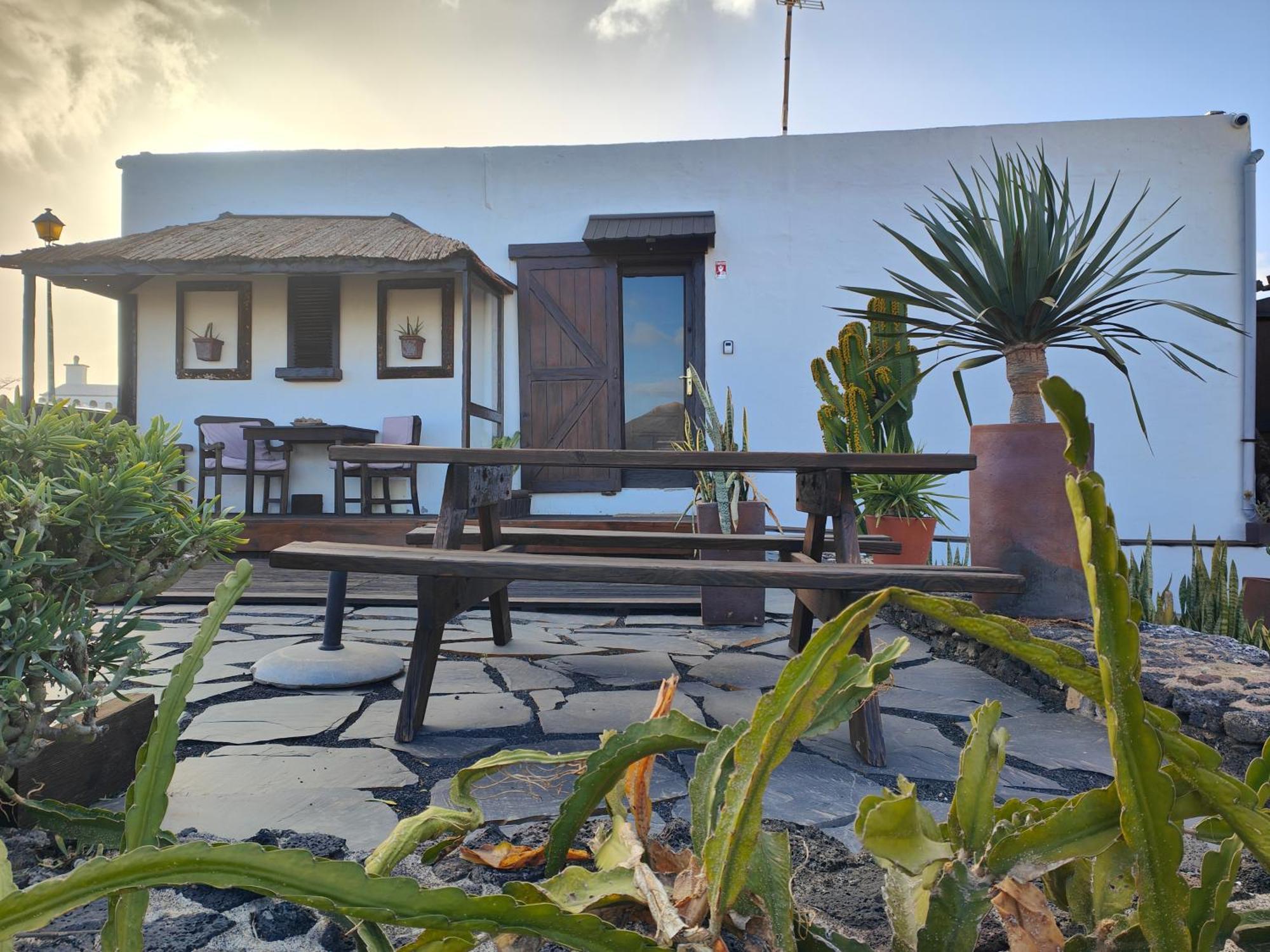 Las Casitas Masdache Tias Exterior photo