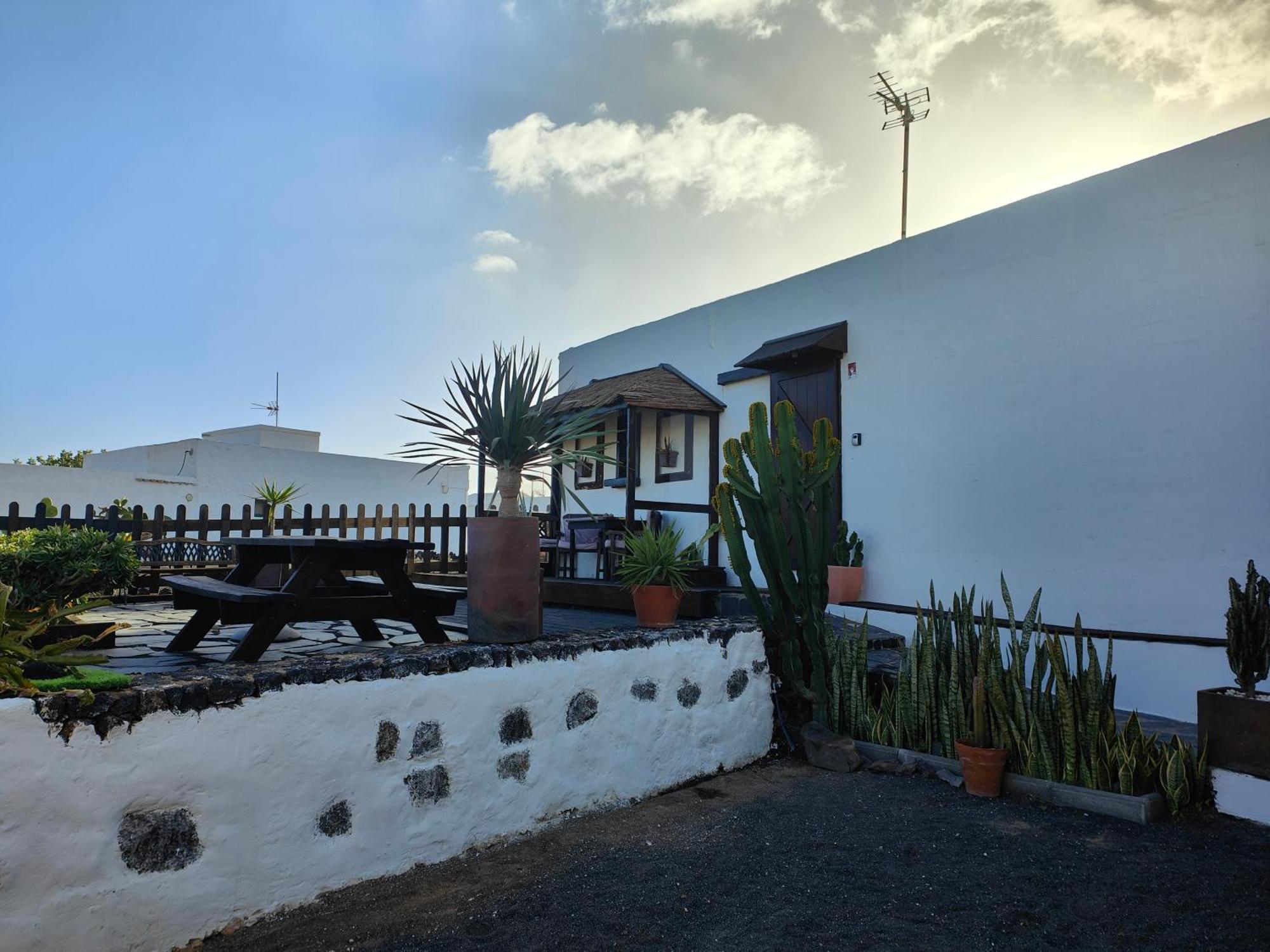 Las Casitas Masdache Tias Exterior photo