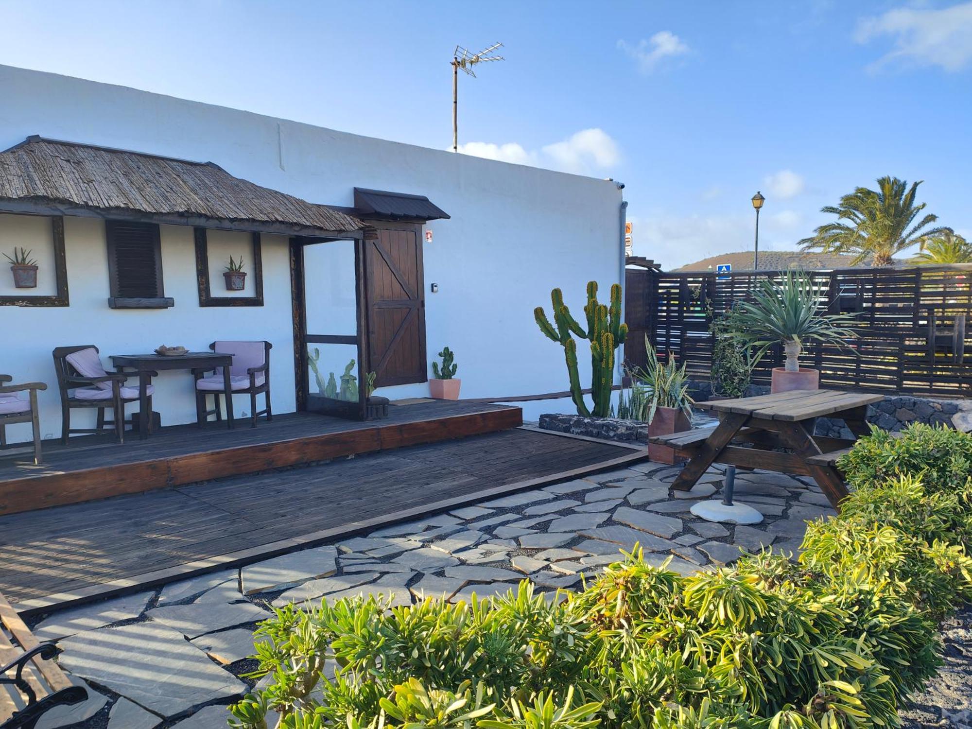 Las Casitas Masdache Tias Exterior photo