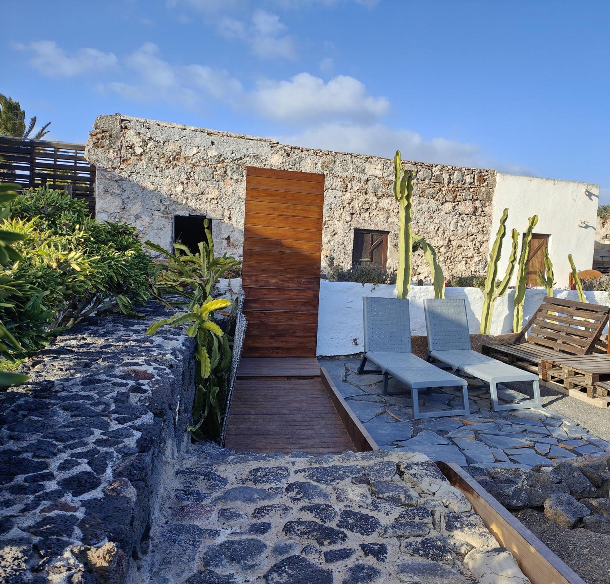 Las Casitas Masdache Tias Exterior photo
